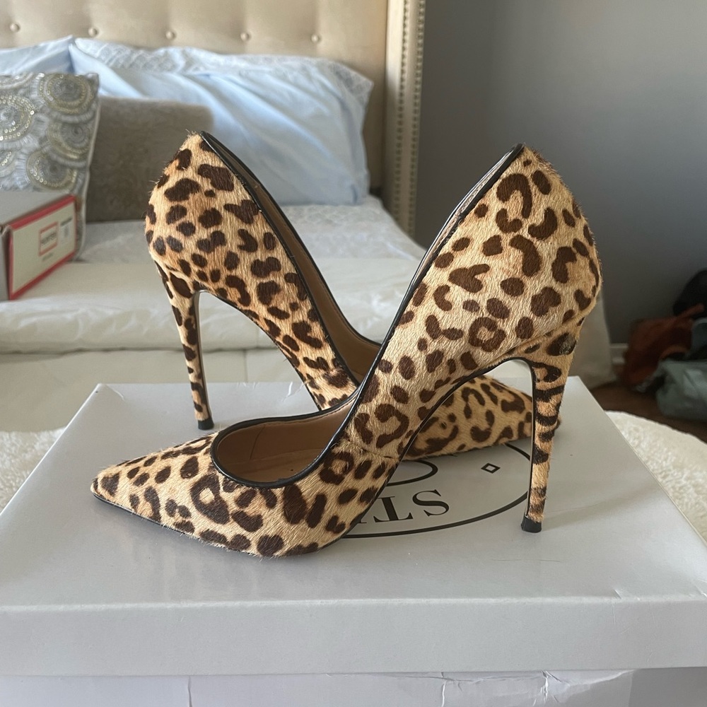Leopard Steve Madden Pumps